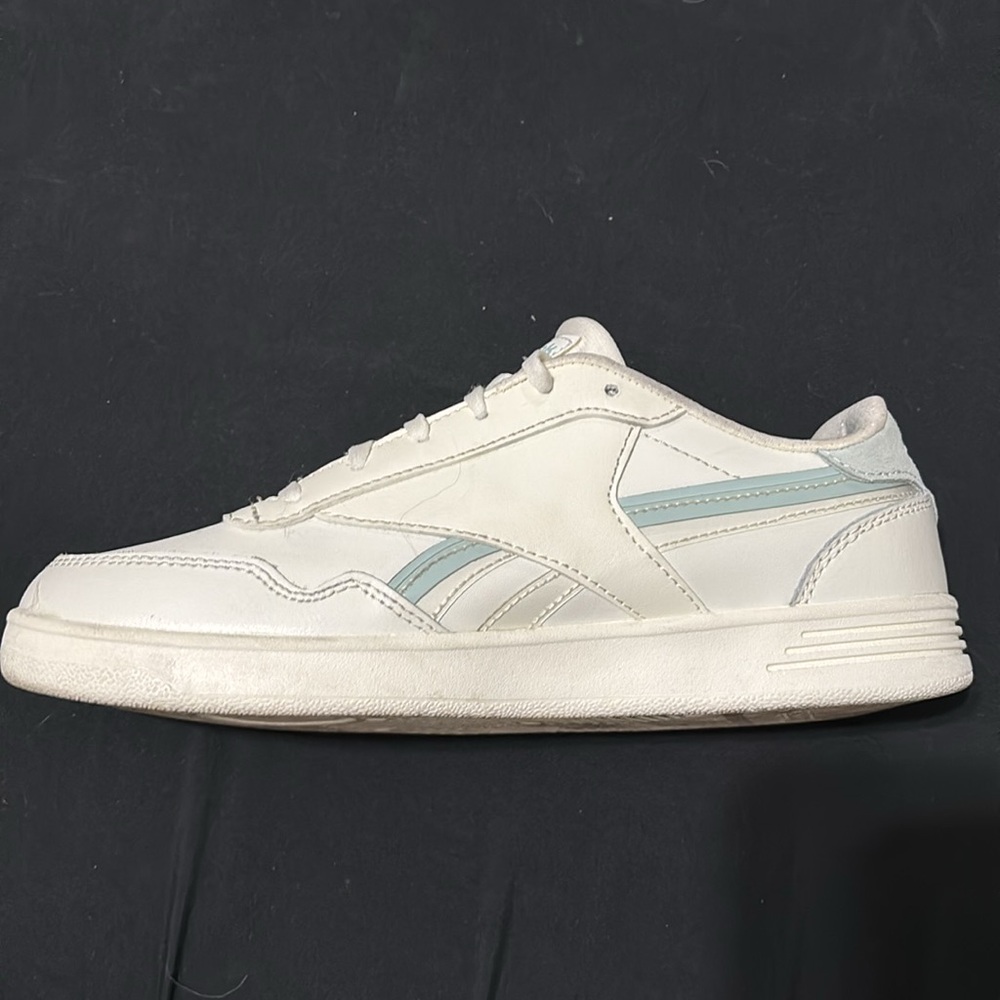Reebok baby blue and white Sneakers